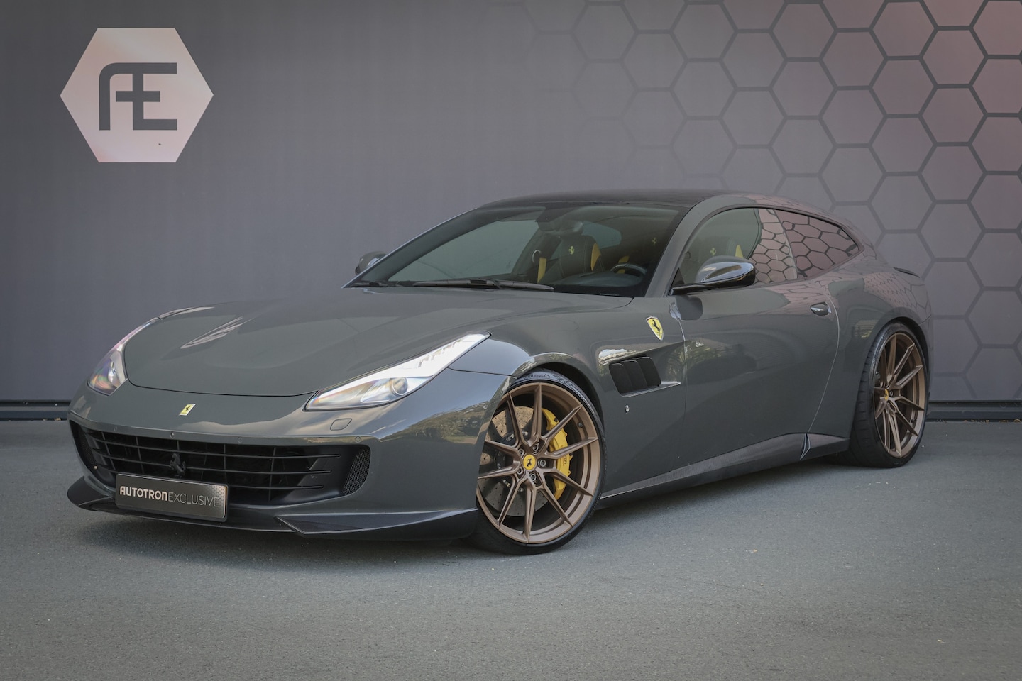 Ferrari GTC4 - T 3.9 V8 NOVITEC | KERAMISCH | CARBON EXTERIOR & INTERIOR | FULL SERVICE | PASSENGER DISPL - AutoWereld.nl
