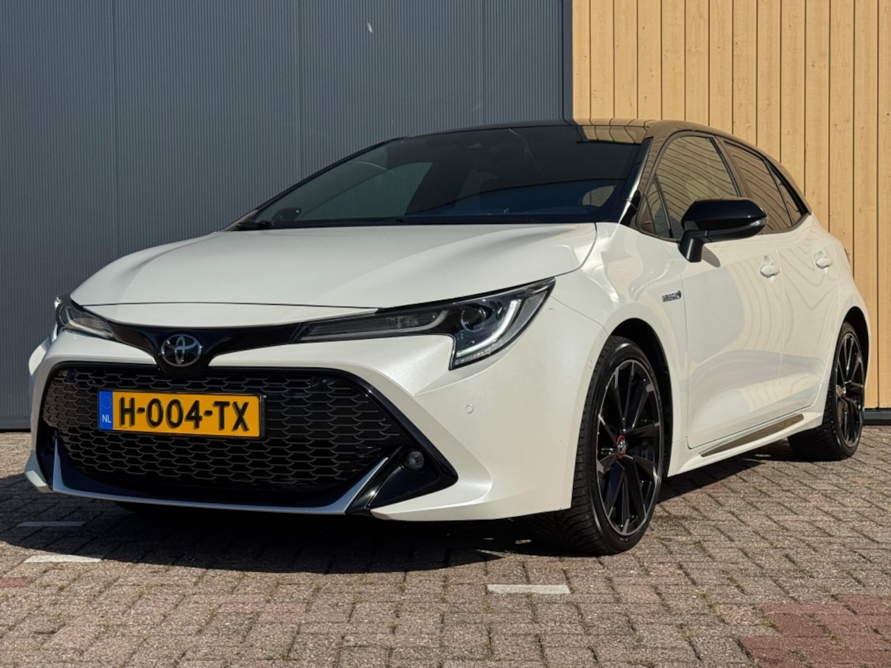 Toyota Corolla - Corolla 2.0 Hybrid GR-Sport Plus - AutoWereld.nl