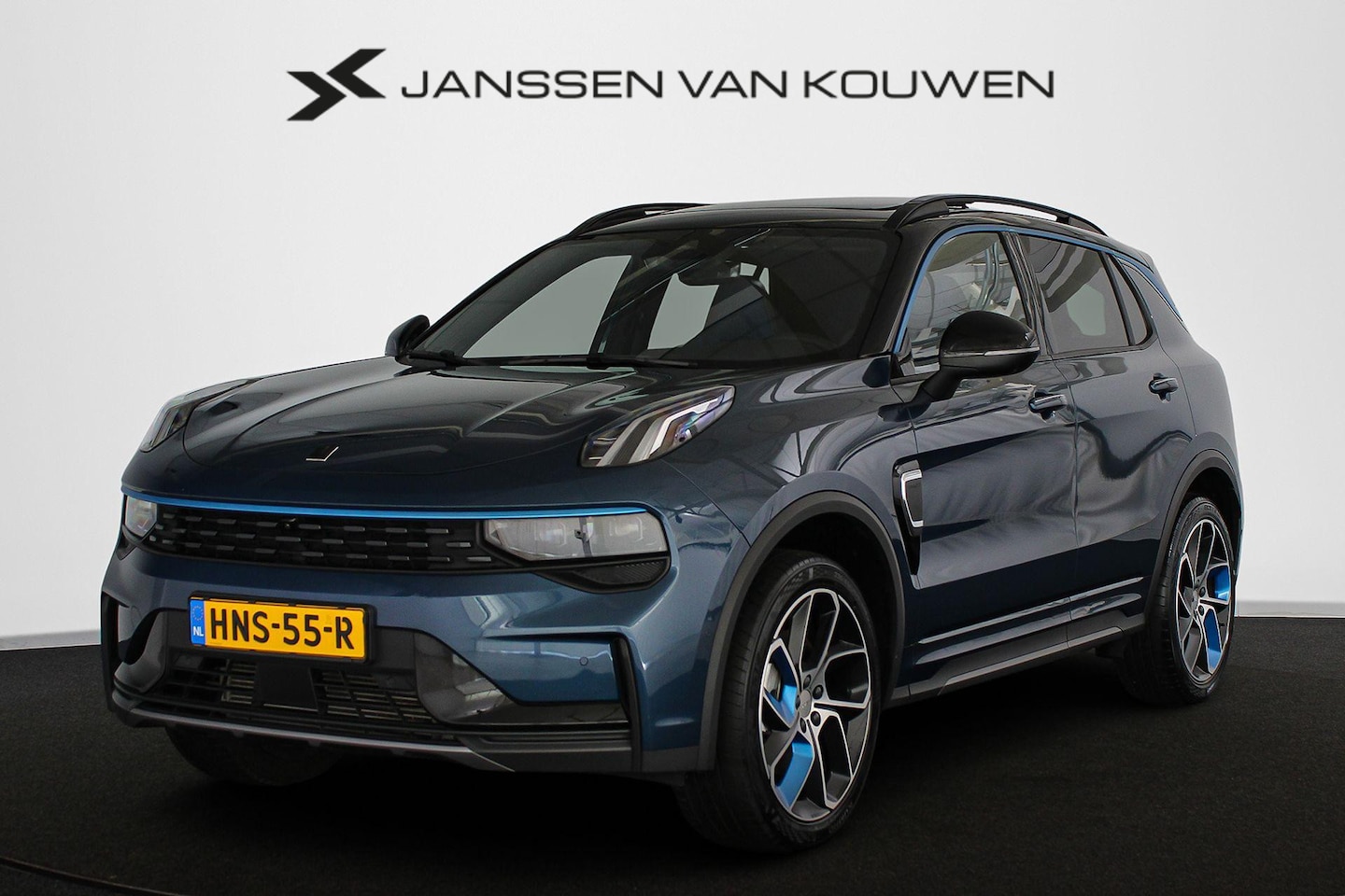 Lynk & Co 01 - 1.5 PHEV Panoramadak Stuur-Stoelverwarming 360 Camera - AutoWereld.nl