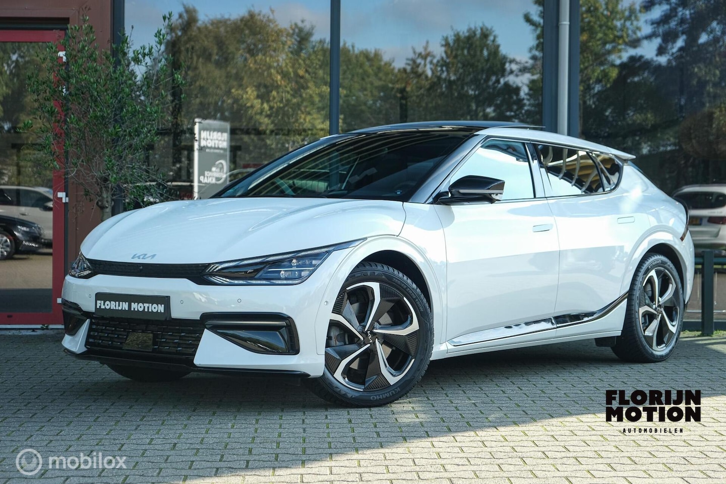 Kia EV6 - 77.4 kWh GT-Line | 100% SOH | HUD | Pano | ACC | Sfeerverlichting | Stoel verwarming en ve - AutoWereld.nl