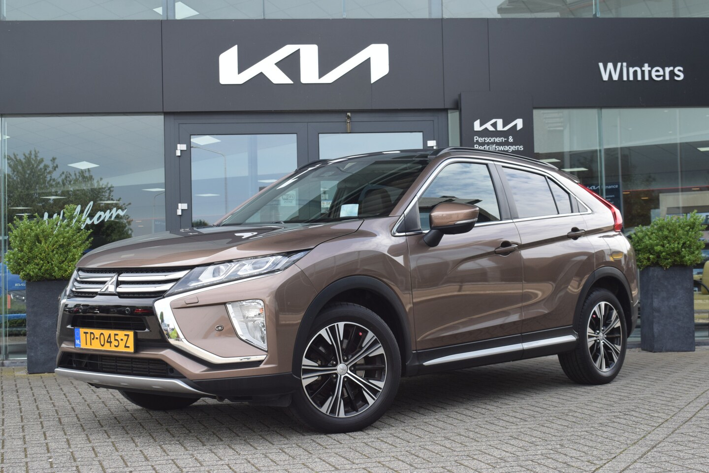 Mitsubishi Eclipse Cross - 1.5 DI-T Instyle Automaat | Trekhaak | 360° Camera | Dodehoek Detectie | Kantel/ Schuifdak - AutoWereld.nl