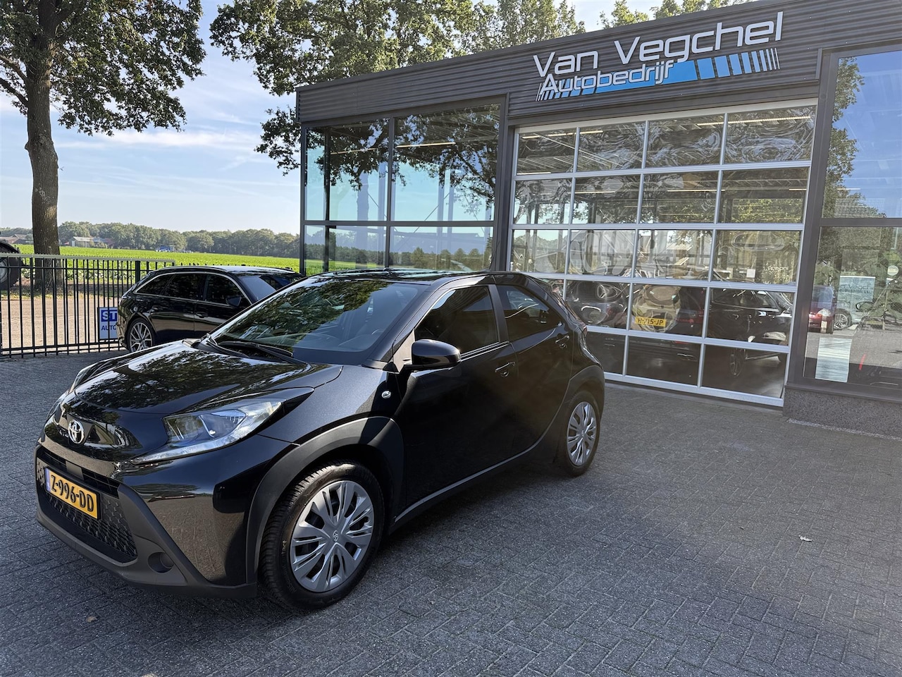 Toyota Aygo X - 1.0 VVT-i MT Play / Adaptive Cruise / DAB / CAMERA - AutoWereld.nl