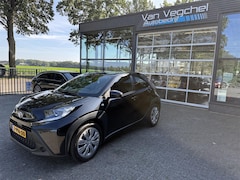 Toyota Aygo X - 1.0 VVT-i MT Play / Nederlands /Adaptive Cruise / DAB / Camera