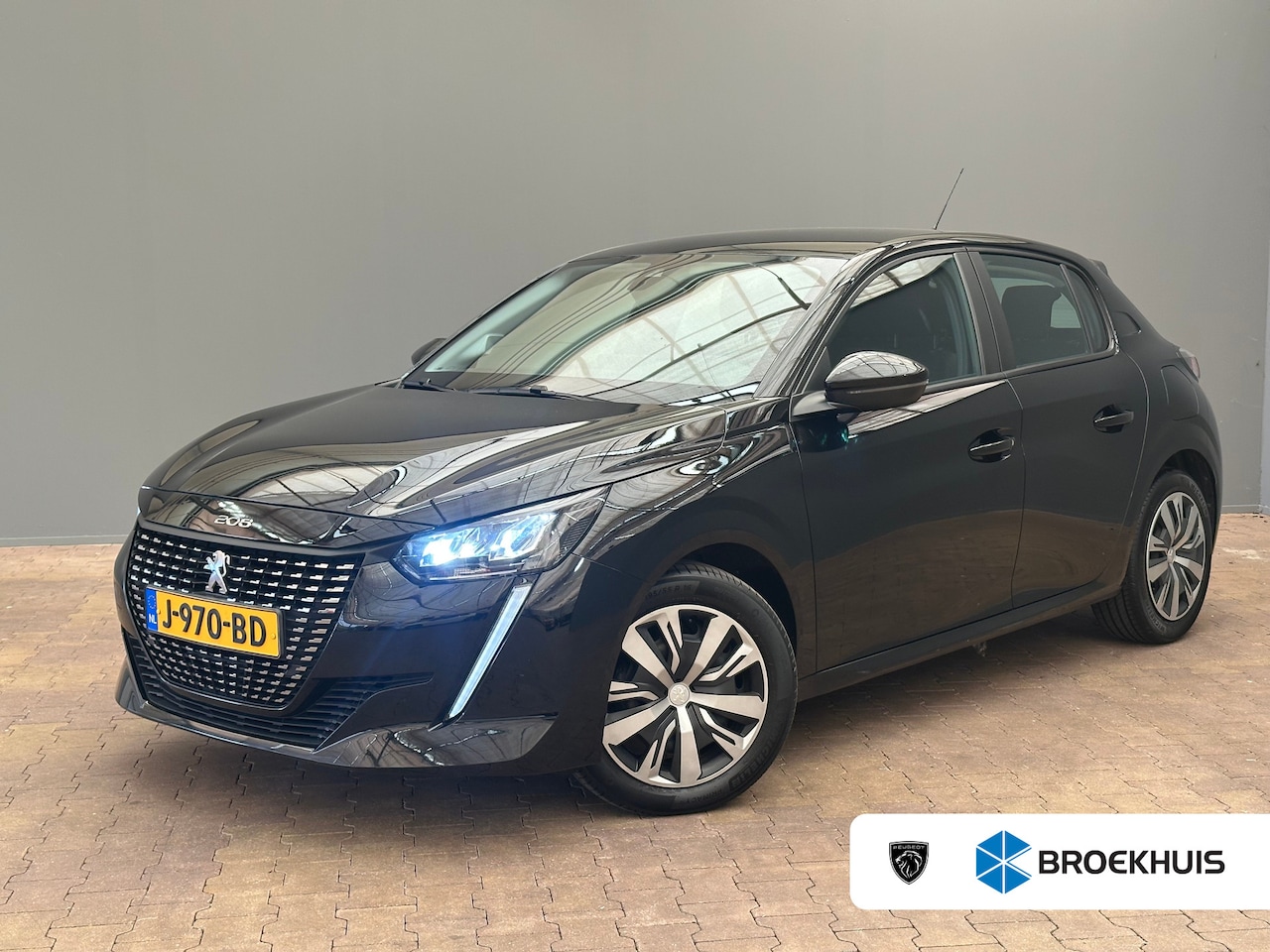 Peugeot 208 - 1.2 PureTech Active | Achteruitrijcamera | Airco (automatisch) | Apple Carplay/Android Aut - AutoWereld.nl