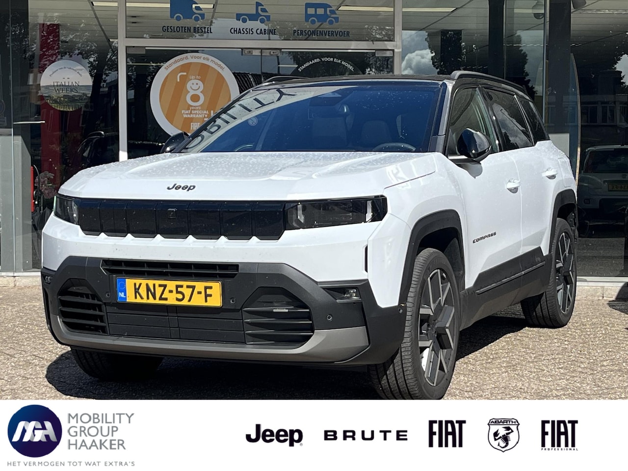 Jeep Compass - 1.6 e-Hybrid Plug-In Summit | Schuif-kanteldak | Dodehoek detectie | Stoelverwarming - AutoWereld.nl