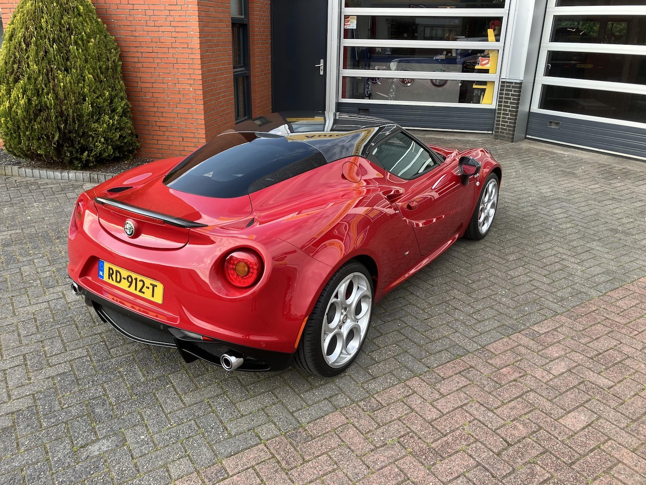 Alfa Romeo 4C - 1750TBI TCT | CPZ Editie nr. 4 / 20 | Carbon dak | Zeer exclusief voor de echte liefhebber