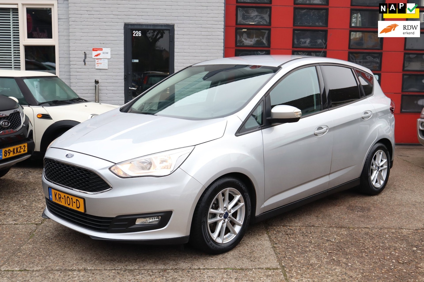 Ford C-Max - 1.0 , NAVI , CR CONTR, PDC , TREKHAAK - AutoWereld.nl