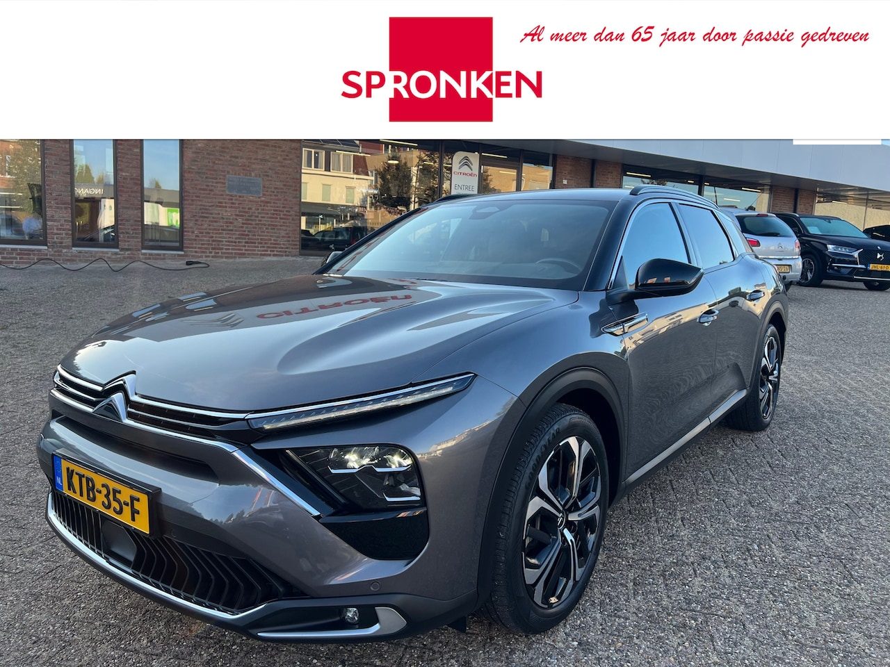 Citroën C5 X - 1.6 Plug-in Hybrid 225 Shine Navi-Camera-Leder - AutoWereld.nl