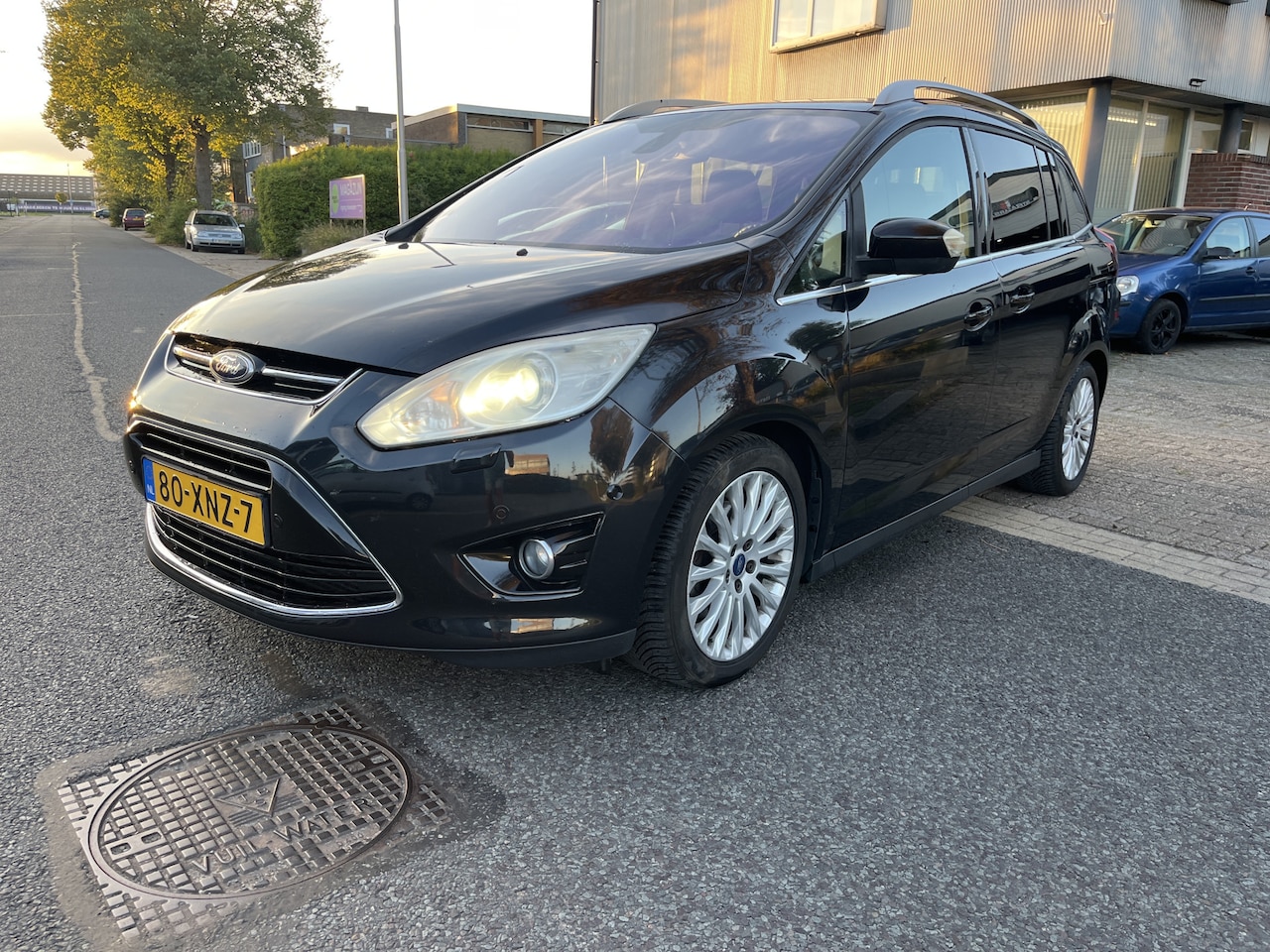 Ford Grand C-Max - 1.6 EcoBoost Titanium. Alle optie,s. Prijs is zo mee(Nieuwe Apk tegen meerprijs) - AutoWereld.nl
