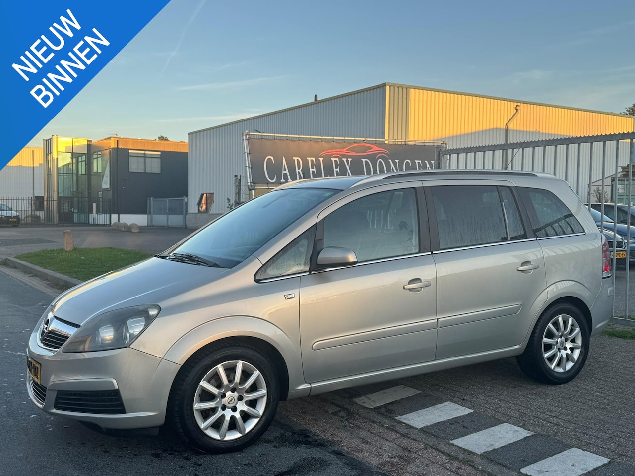 Opel Zafira - 2.2 Cosmo 7pers./Trekhk/Cruise - AutoWereld.nl
