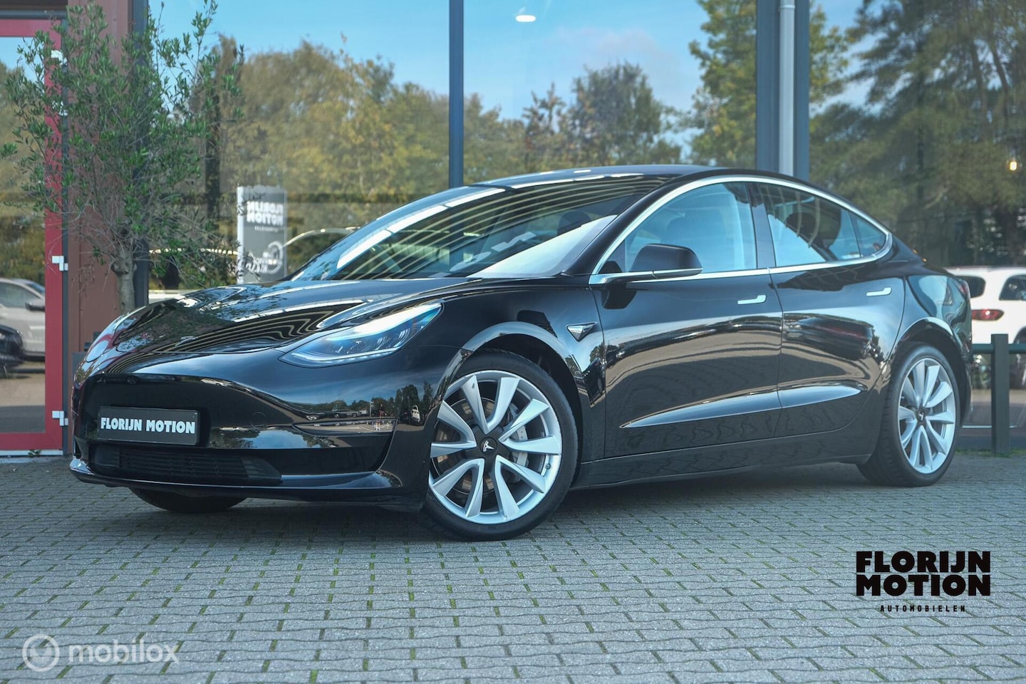 Tesla Model 3 - Long Range AWD 75 kWh | 92% SOH | Stoelverwarming voor en achter | Pano | ACC | 19 Inch ve - AutoWereld.nl