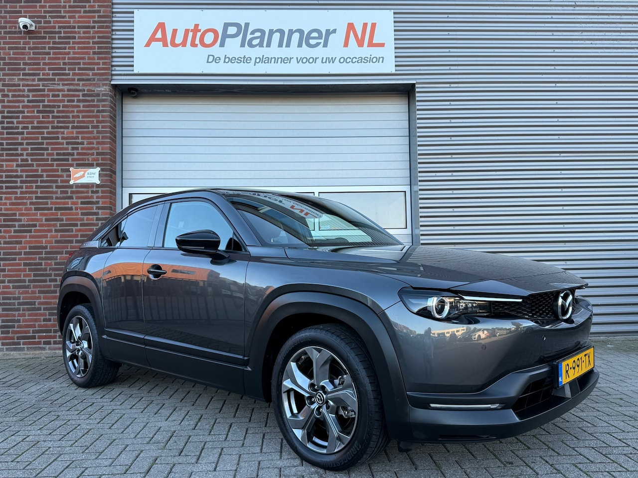 Mazda MX-30 - E-SkyActiv 145 Comfort 36 kWh! Camera! SOH 95%! - AutoWereld.nl