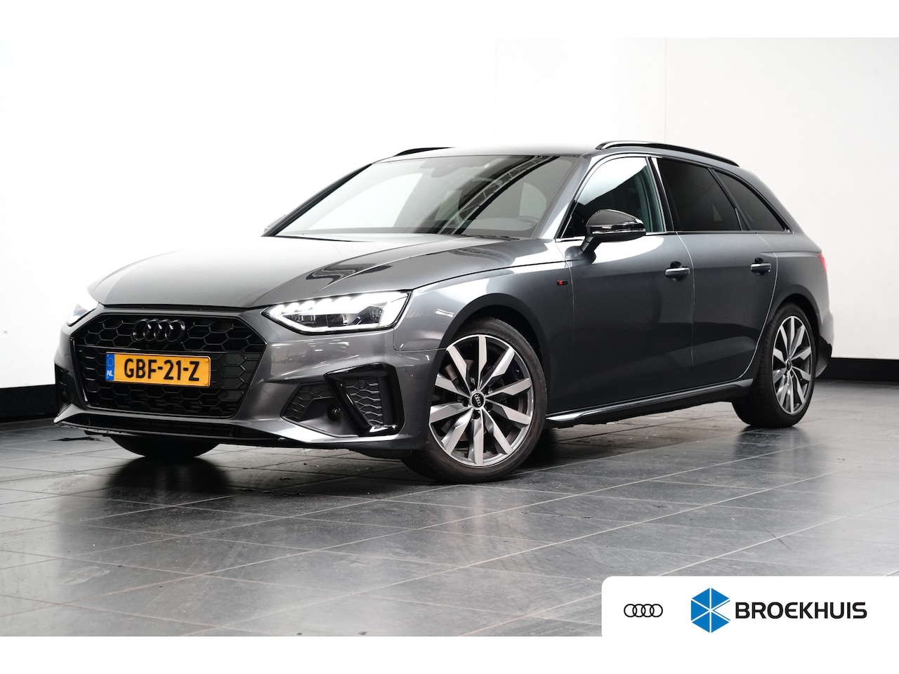 Audi A4 Avant - 35 TFSI S edition Competition | S-Line | Camera | Stoelverwarming | Elektrische achterklep - AutoWereld.nl
