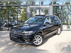 Volkswagen Tiguan - 1.5 TSI ACT Highline Business R PANO KEYLESS HUD