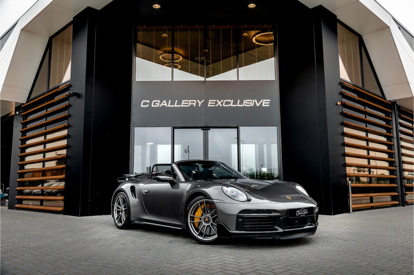 Porsche 911 Cabrio - 3.8 Turbo S - Akrapovic | Sport Chrono + | Burmester | Stoelkoeling | Lift - AutoWereld.nl