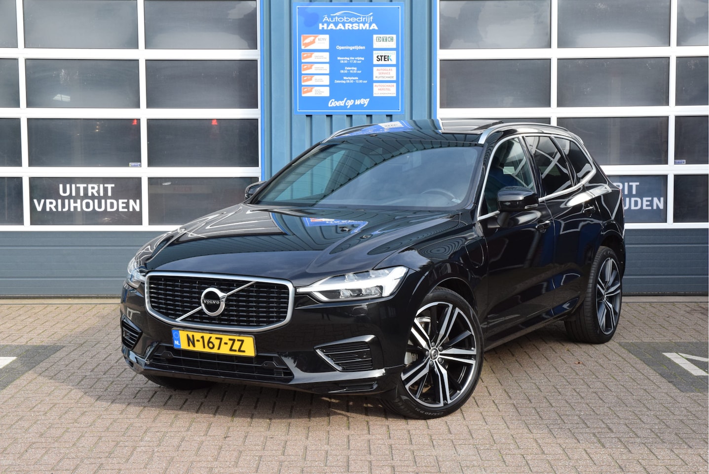 Volvo XC60 - 2.0 T8 Twin Engine AWD R-Design Panoramadak - AutoWereld.nl