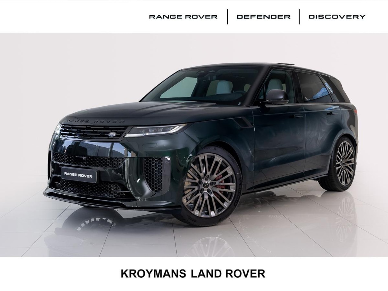 Land Rover Range Rover Sport - 4.4 P635 SV Carbon | British Racing Green | Towing Pack | 4-zone Airco - AutoWereld.nl