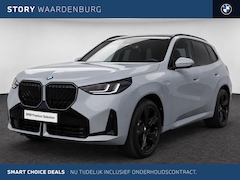BMW X3 - 30e xDrive M Sport Automaat / Panoramadak / Trekhaak / Sportstoelen / Adaptieve LED / Park