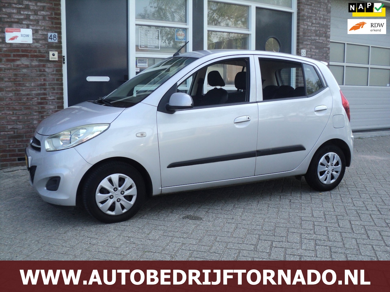 Hyundai i10 - 1.1 i- Drive Cool airco 5drs N.A.P bj2012 - AutoWereld.nl