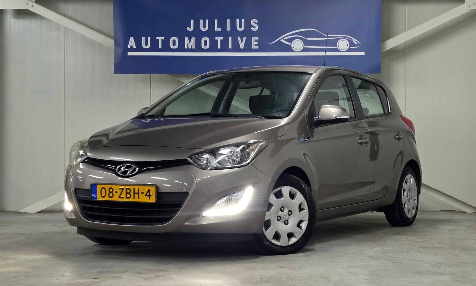 Hyundai i20 - 1.2i i-Motion Airco Nieuwe APK Garantie! - AutoWereld.nl