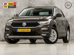 Volkswagen T-Roc - 1.5 TSI Sport 150Pk (APPLE CARPLAY, GROOT NAVI, STUUR/STOELVERWARMING, CAMERA, SPORTSTOELE