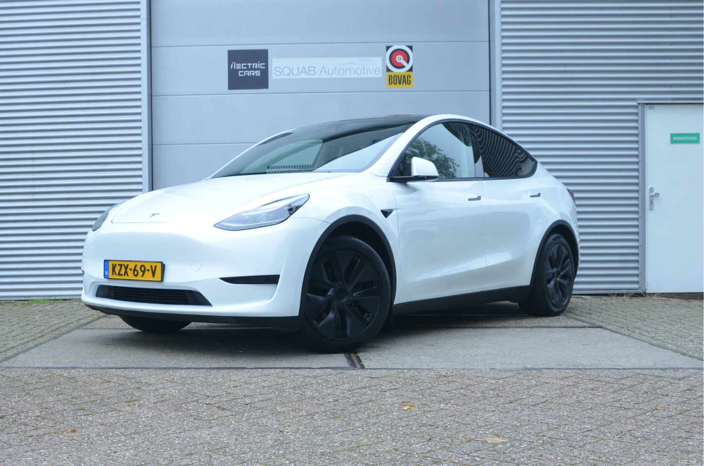 Tesla Model Y - RWD 58 kWh Enhanced AutoPilot4.0 (twv 3.800,-, FSD 49,- p/mnd) - AutoWereld.nl
