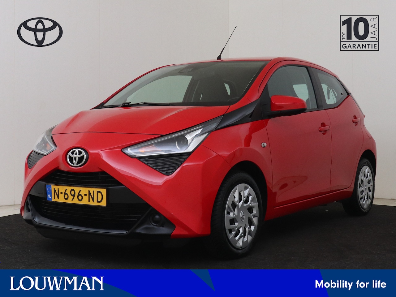 Toyota Aygo - 1.0 VVT-i x-play | BTW voertuig | Dealer onderhouden | Apple CarPlay/Android Auto | Airco - AutoWereld.nl