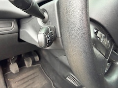 Peugeot 208 - 1.2 PureTech Blue Lion