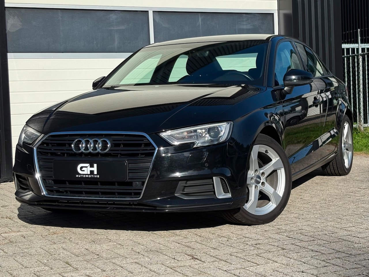Audi A3 Limousine - 30 TFSI Pro Line 30 TFSI Pro Line - AutoWereld.nl