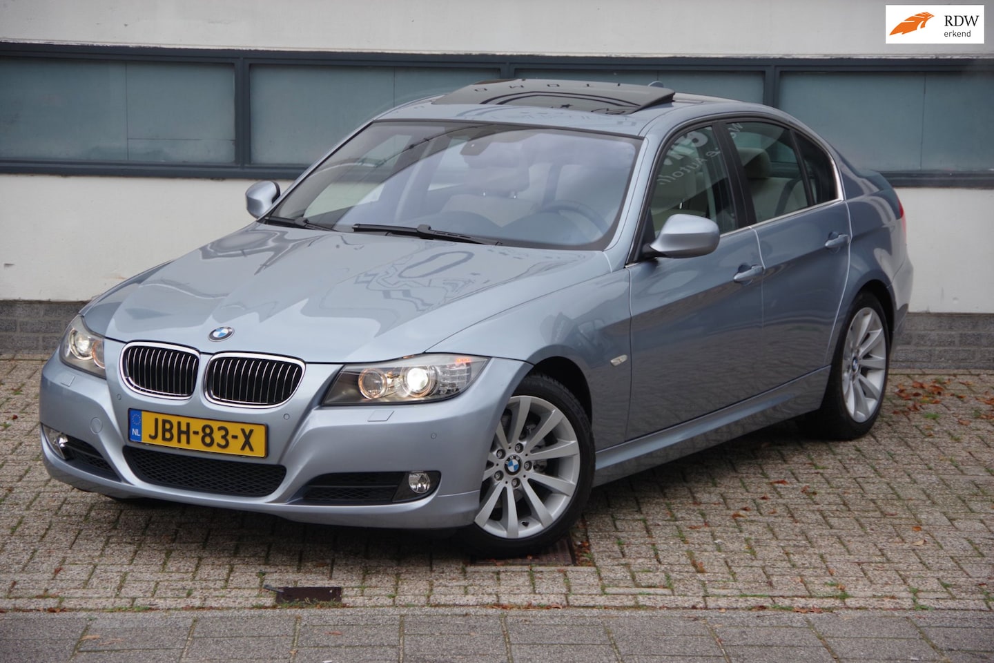 BMW 3-serie - 325i High Executive |Nieuwstaat| Dealer onderhouden| 67.000 km| - AutoWereld.nl