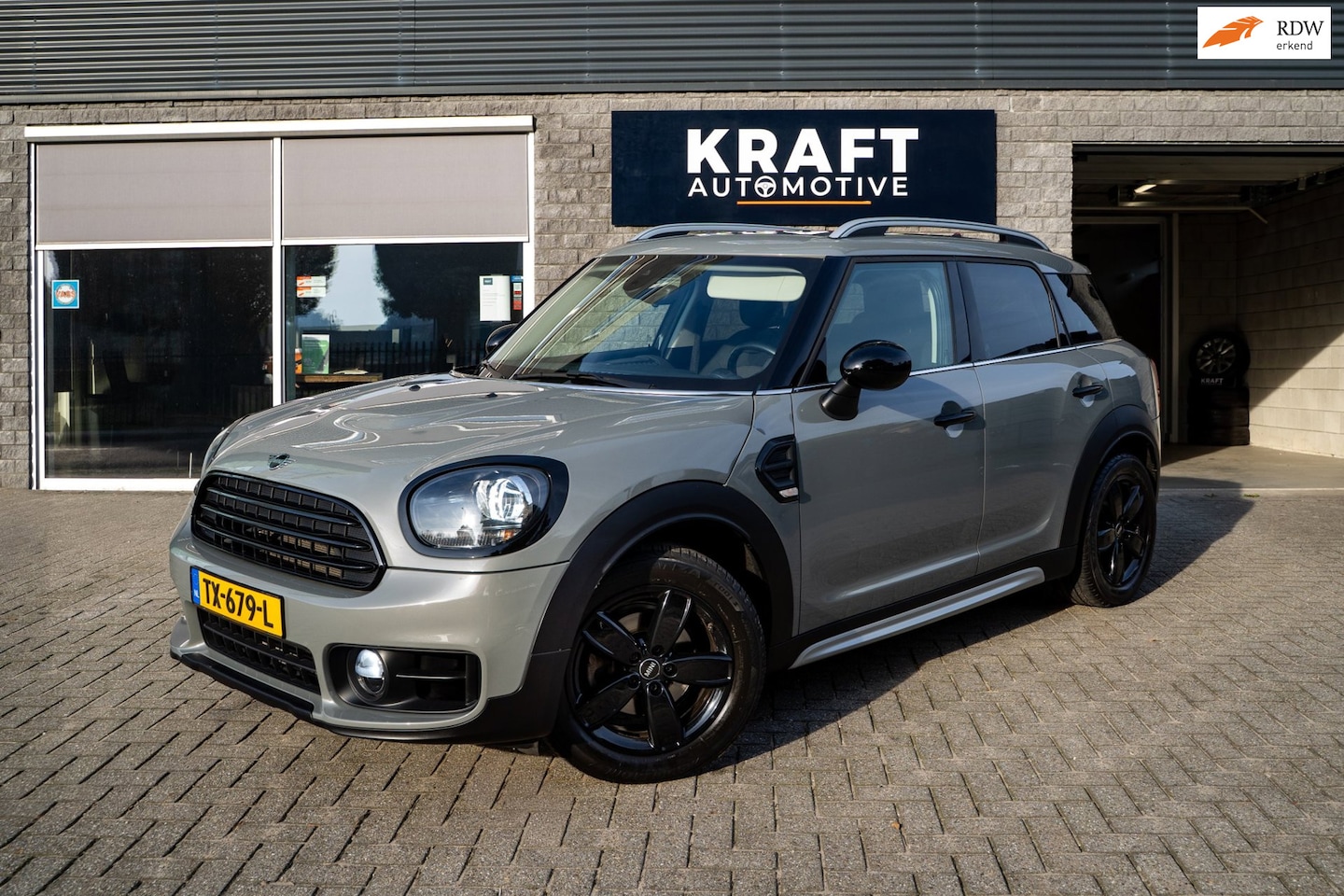 MINI Countryman - 1.5 One Dutch Made Edition | Uniek | Apple Carplay | Cruise | NAVI | CLIMA | LED Ring - AutoWereld.nl