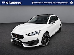 CUPRA Leon - 1.4 e-Hybrid 204pk Performance DSG Automaat / Panorama schuifk dak / LM 18 inch / Digital