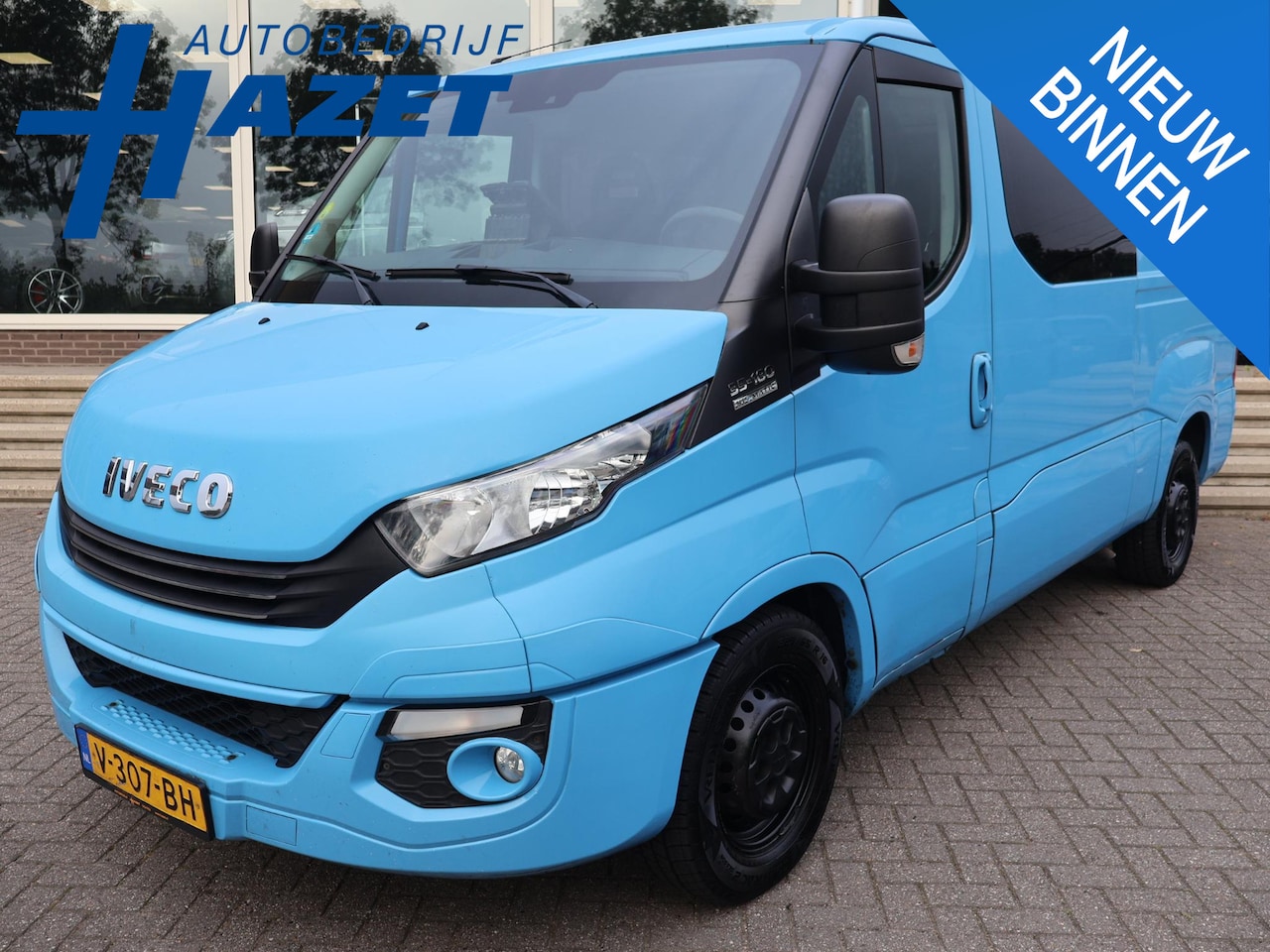 Iveco Daily - 35C18V 3.0 180 PK AUT8 6-PERS DUBBEL CABINE EURO 6 | 3500 KG TREKHAAK | CAMERA | CRUISE | - AutoWereld.nl