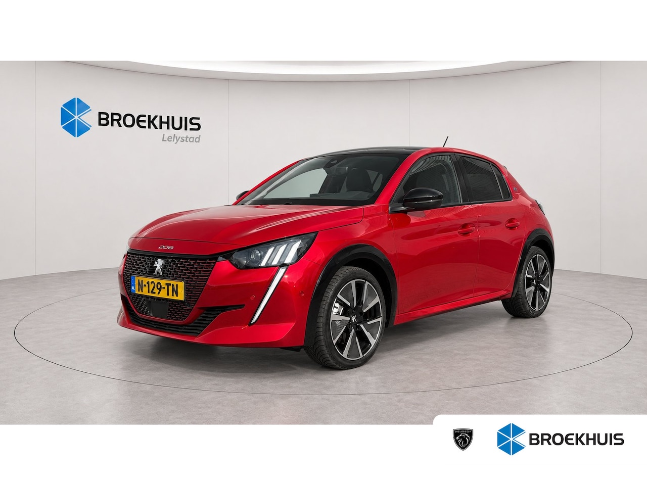 Peugeot e-208 - EV 136PK GT PACK AUTOMAAT / SOH 93% / NAVI / LEDER / CLIMA / PDC / 17" LMV / CAMERA / ALCA - AutoWereld.nl