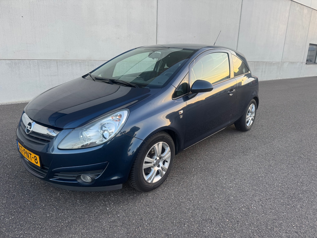 Opel Corsa - 1.3 CDTi EcoFlex S/S '111' Edition Airco 1ste eigenaar - AutoWereld.nl