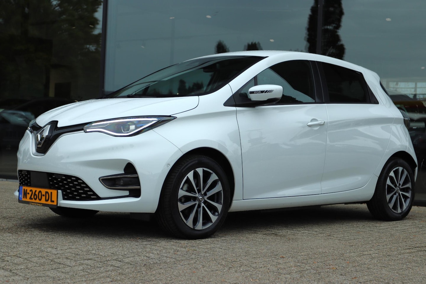 Renault Zoe - R135 INTENS 52 KWH SOH 93% | KOOPACCU | CARPLAY | CAMERA | PDC | STOEL. & STUURVERW. - AutoWereld.nl