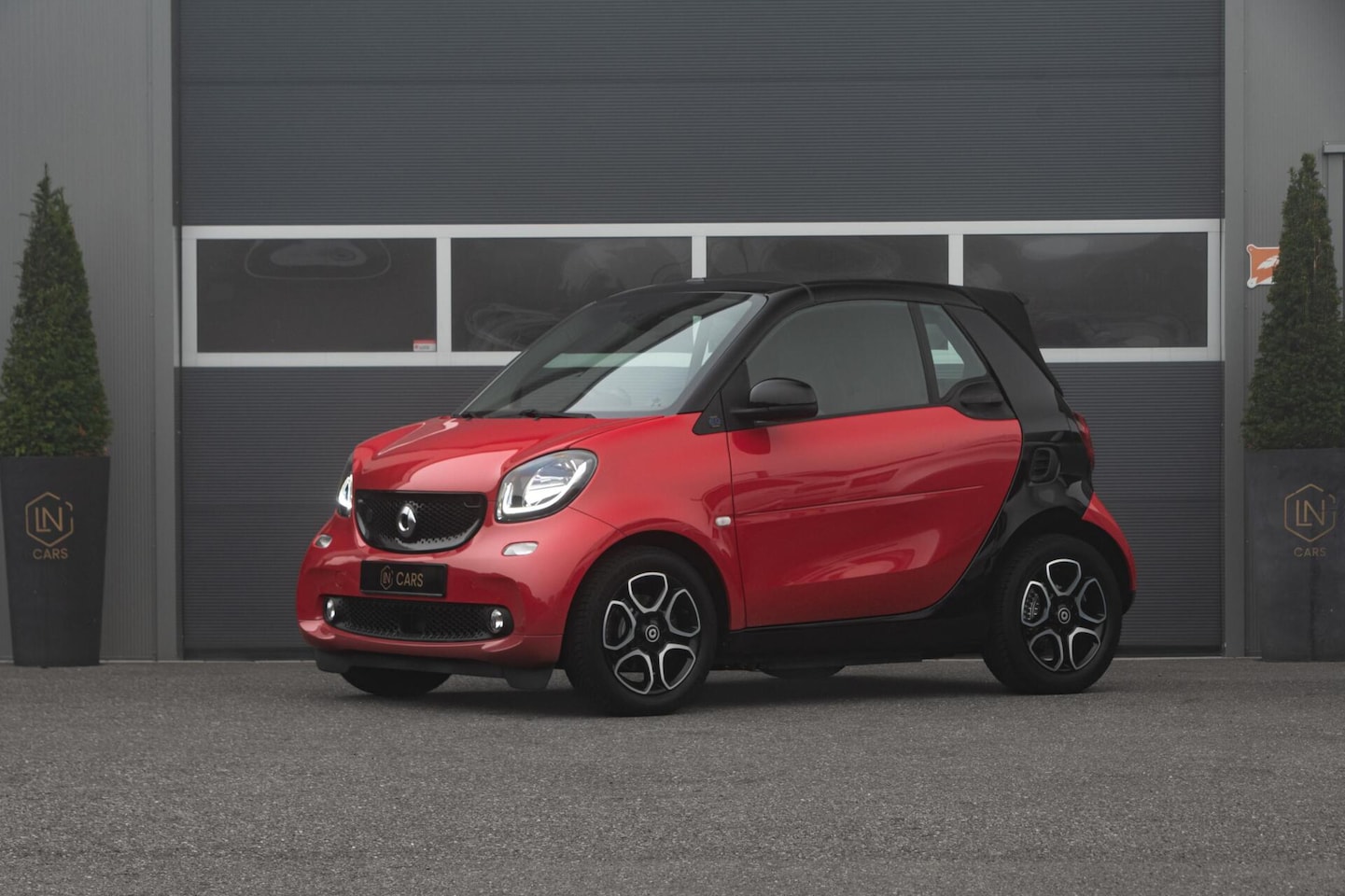 Smart Fortwo cabrio - EQ Comfort PLUS 18Kwh|Stuurwiel verwarmd - AutoWereld.nl