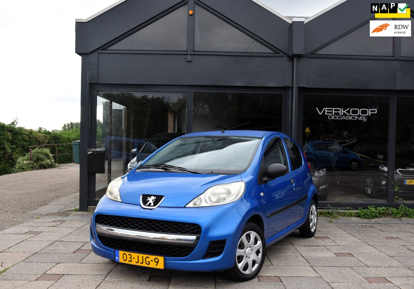 Peugeot 107 - 1.0- Carplay Navigatie Achterruitcamera - AutoWereld.nl