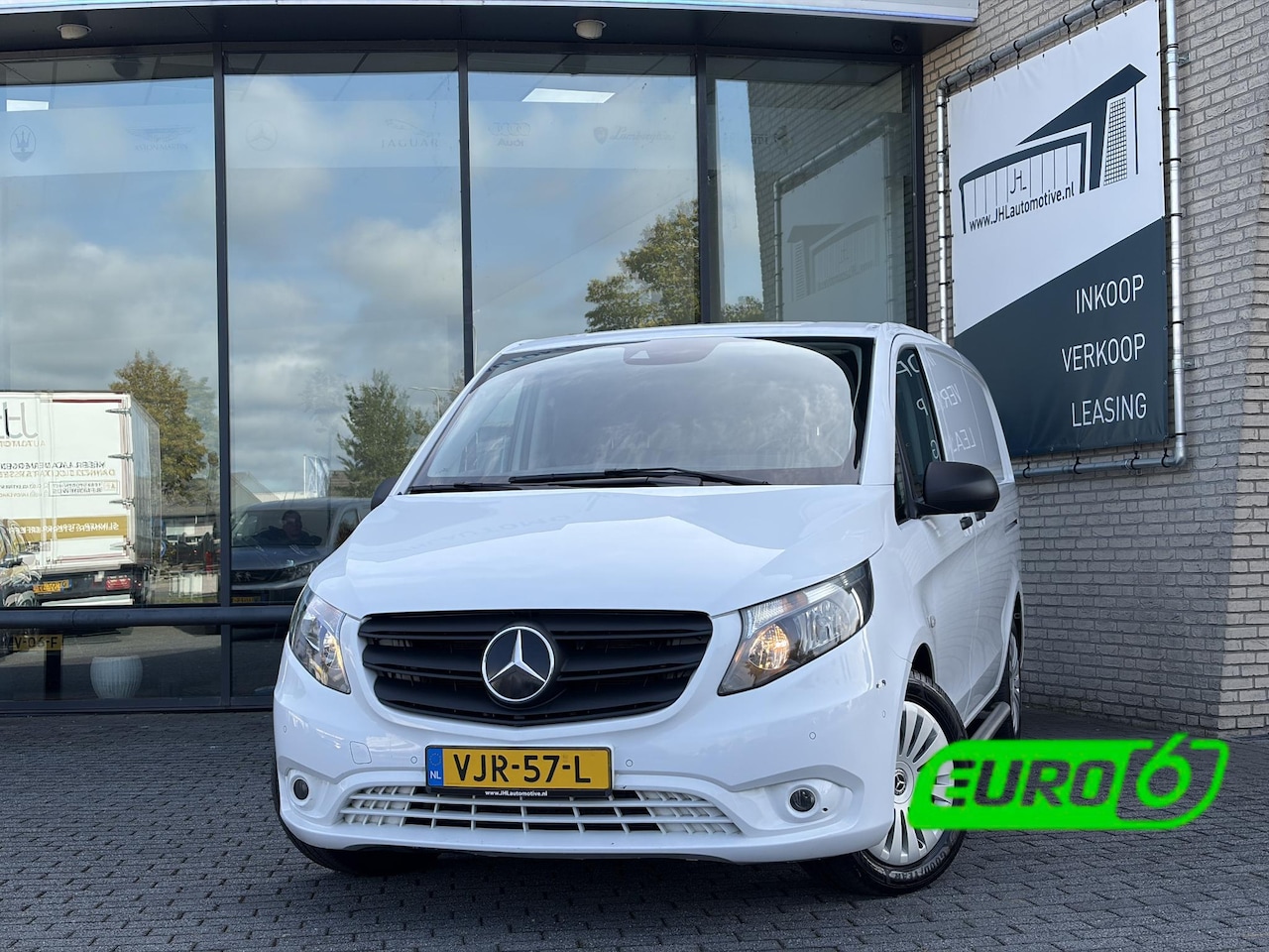 Mercedes-Benz Vito - 116 CDI Lang*2XSCHUIF*NAVI*CRUISE*ECC*HAAK*TEL* - AutoWereld.nl