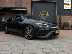 Mercedes-Benz CLA-klasse Shooting Brake - 200 Business Solution AMG Panorama Dak bom volle opties Zeer Nette