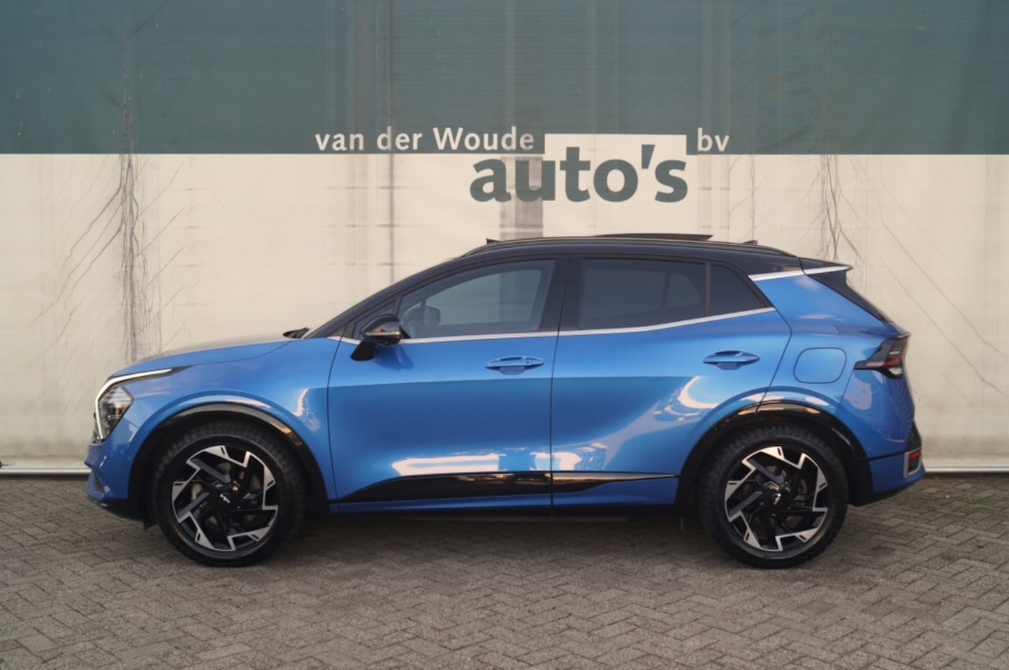 Kia Sportage - 1.6 T-GDi PHEV Hybrid AWD GT-PlusLine -PANO-TREKHAAK- - AutoWereld.nl