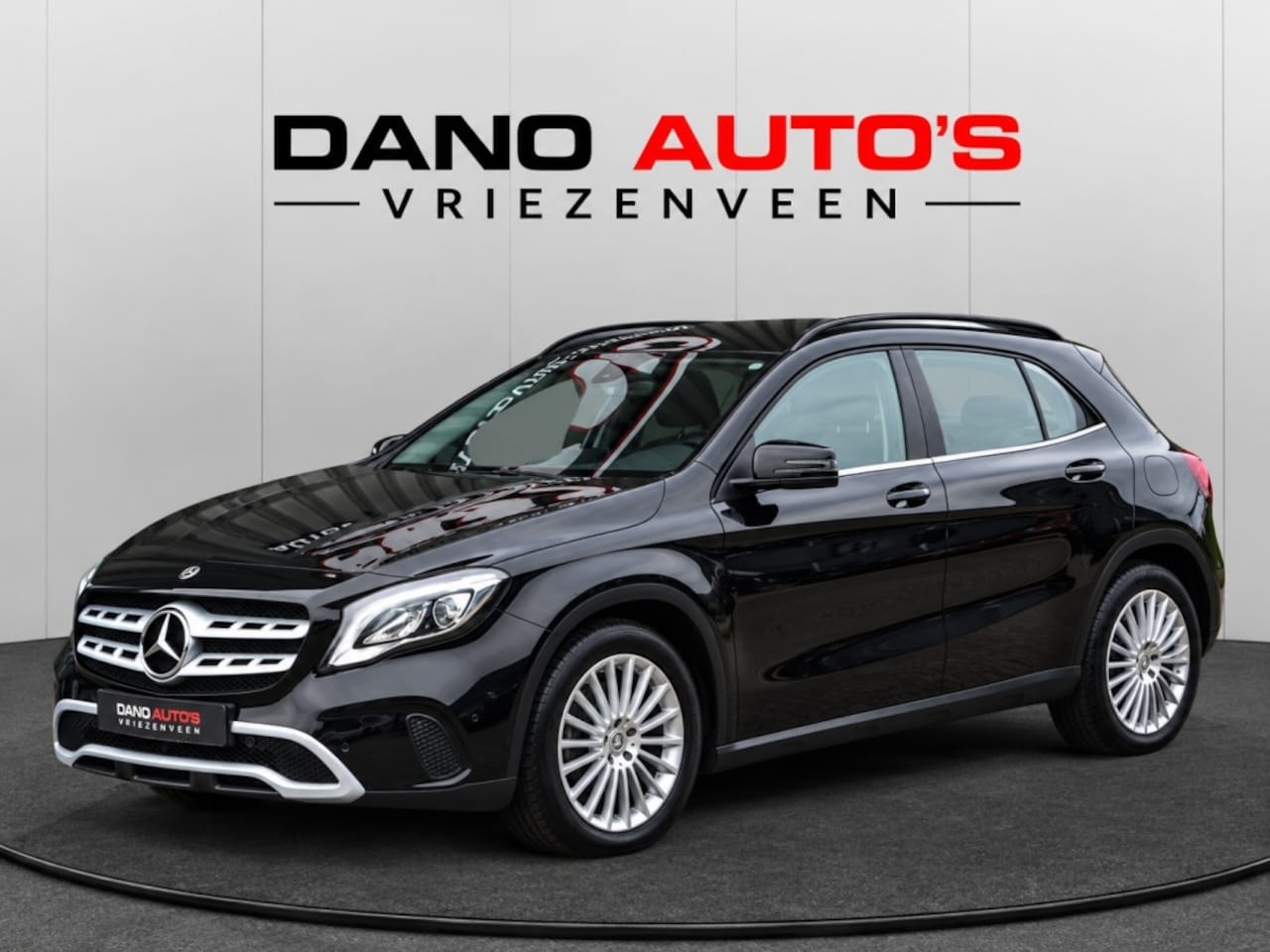 Mercedes-Benz GLA-Klasse - 180 Business Solution LED/Navi/Trekhaak - AutoWereld.nl