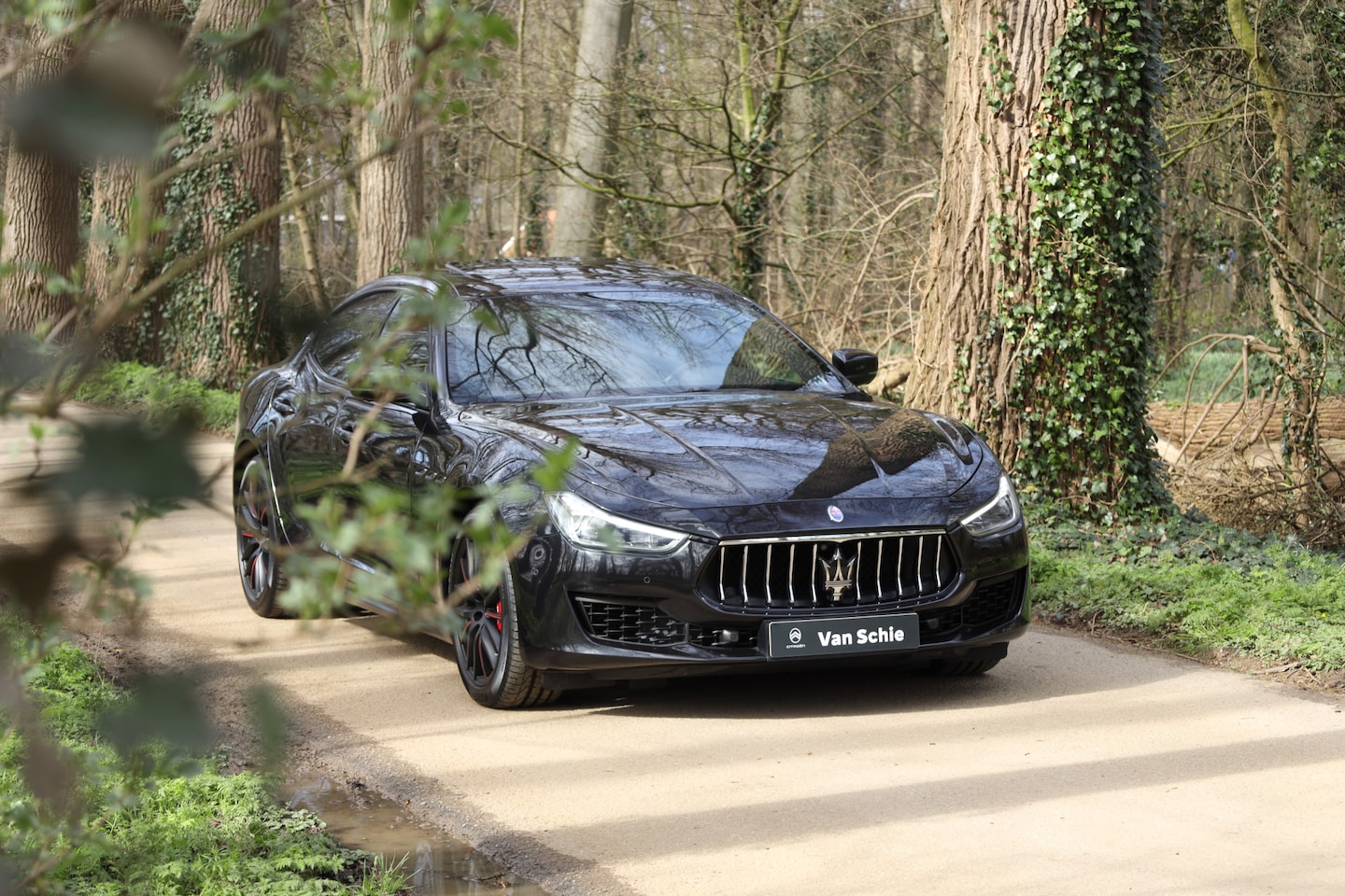 Maserati Ghibli - 3.0 V6 Ribelle 1 of 200 | Harman Kardon | BTW | Carplay | Schuifdak | Leder - AutoWereld.nl
