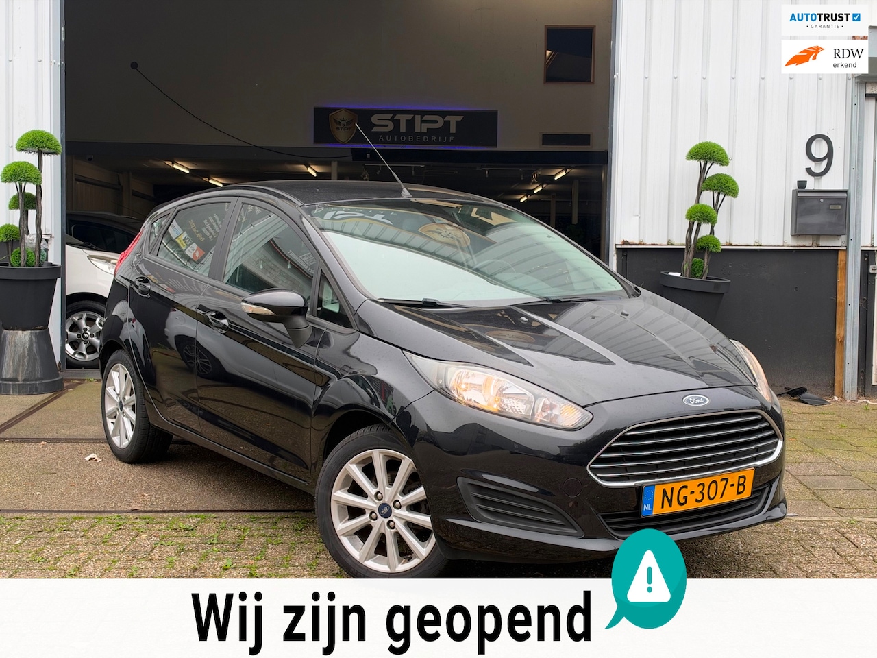 Ford Fiesta - 1.0 | Titanium | Apk | Boekjes |Parkeersensoren | 5 drs | airco | elek. ramen | - AutoWereld.nl