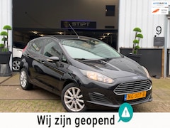 Ford Fiesta - 1.0 | Titanium | Apk | Boekjes |Parkeersensoren | 5 drs | airco | elek. ramen |