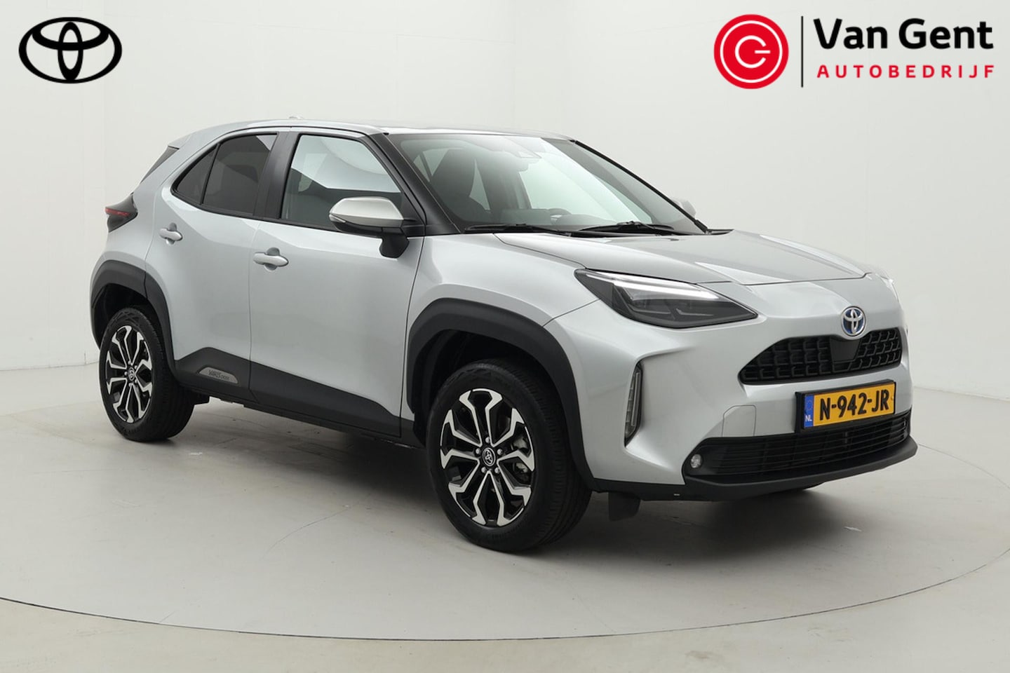 Toyota Yaris Cross - 1.5 Hybrid First Edition | Apple Carplay / Android Auto | Keyless | Adaptive Cruise | Clim - AutoWereld.nl