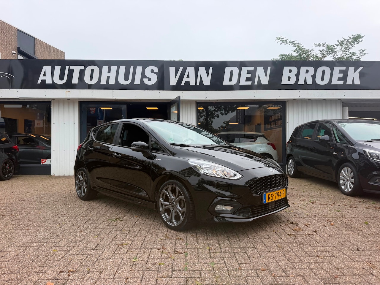 Ford Fiesta - 1.0 EcoBoost ST-Line|5Deurs|Carplay|Cruise|Clima|Lmv|Elek Pakket|Nw Apk - AutoWereld.nl