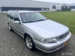 Volvo V70 - 2.4 Europa Exclusive / APK / NAP / Airco / Trekhaak /