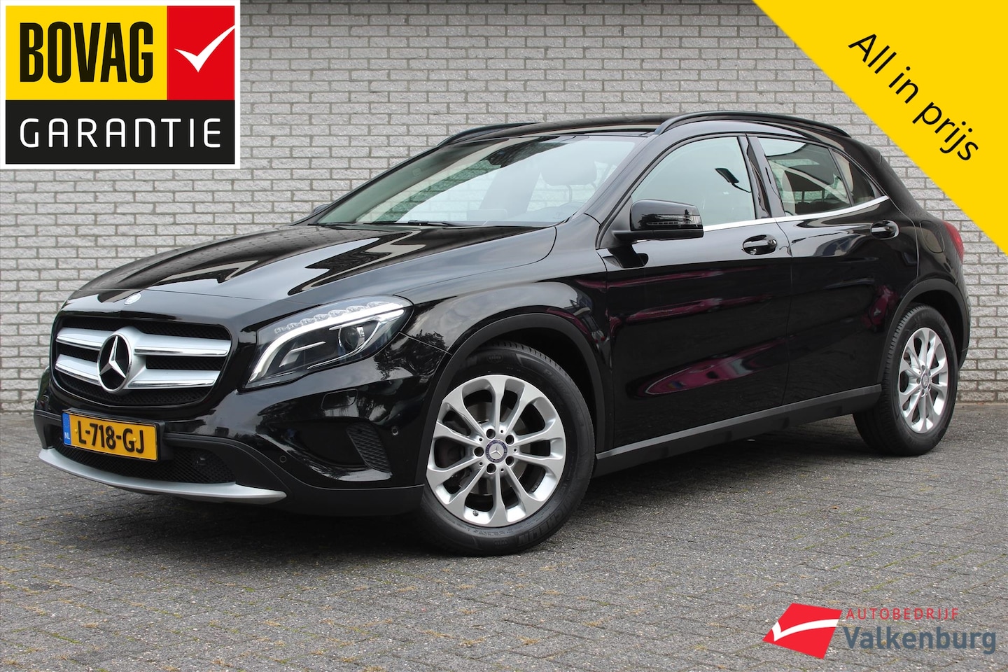 Mercedes-Benz GLA-Klasse - 180 Premium | NAVI | Stoelverwaming | Parkeersensoren V+A | Bluetooth - AutoWereld.nl
