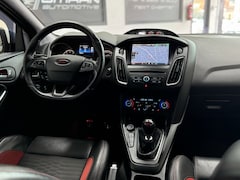 Ford Focus - 2.0 ST-2 250PK 2016 RECARO MAXTON